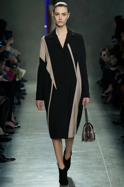 Look 3
